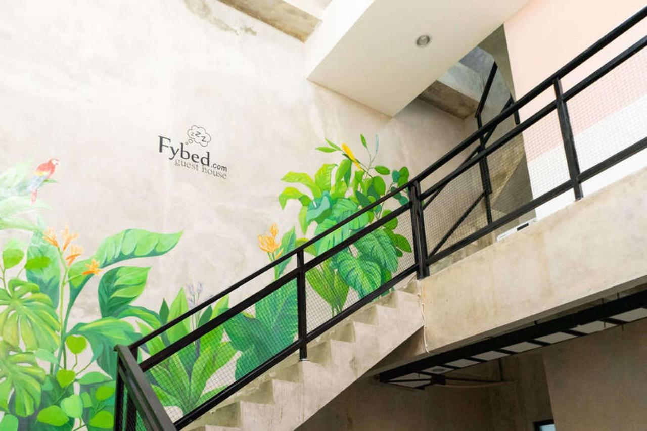 Hotel Reddoorz Near Sam Poo Kong 3 Semarang Esterno foto