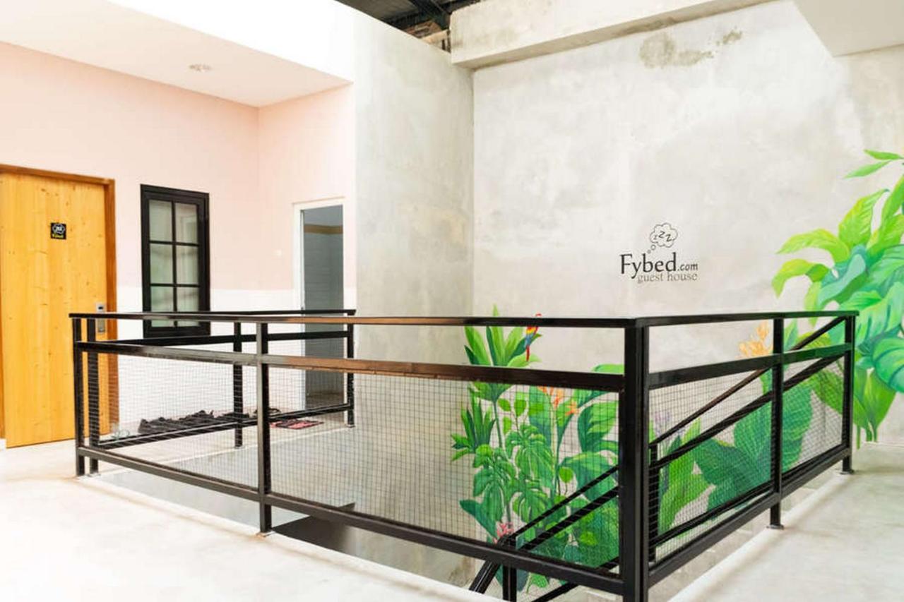 Hotel Reddoorz Near Sam Poo Kong 3 Semarang Esterno foto