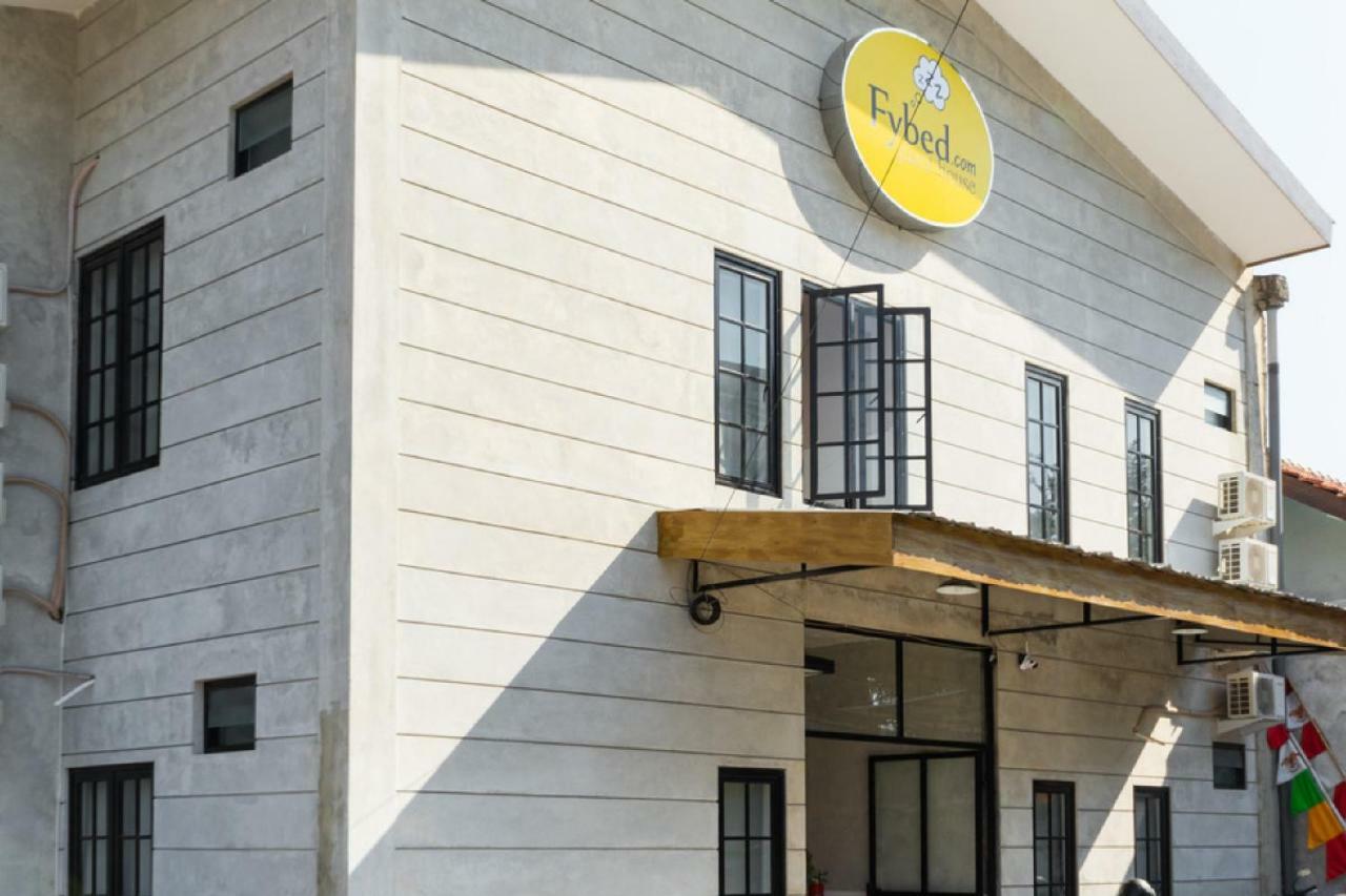 Hotel Reddoorz Near Sam Poo Kong 3 Semarang Esterno foto